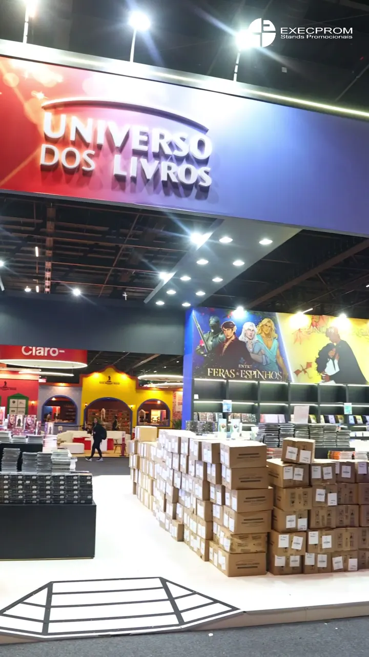 Vídeo do stand da Universo dos Livros na Bienal do Livro 2026